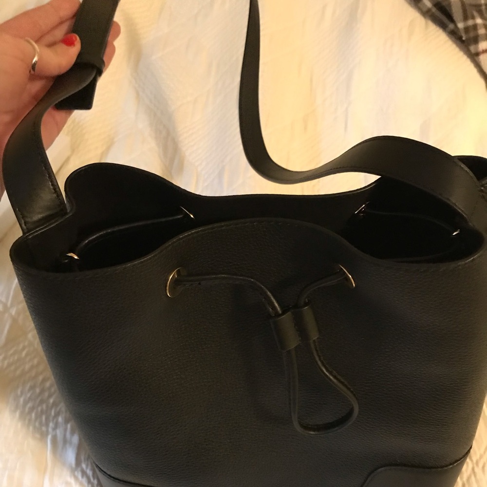 Michael Kors Black Strap Bag